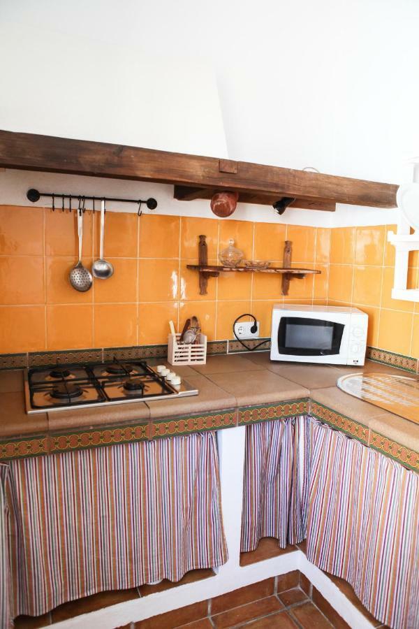 Casas La Pequena Lulu - 2 Min De La Playa Country house Los Canos De Meca